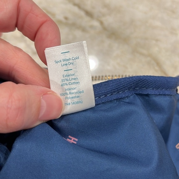 Marine Layer | Large Pouch for Travel, Tablet, Small Laptop | Tropical Print - Picture 9 of 10